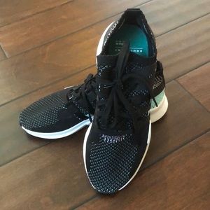 ✨EQT adidas knit - Size 7